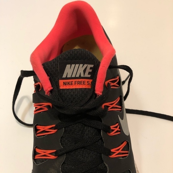 Nike Free 5.0 running shoes sneakers. Black & neon orange. Men's size 13 - Picture 7 of 12
